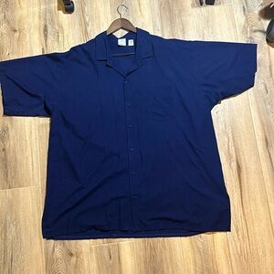 Dark blue LeeLa short sleeve button up.